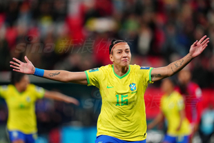 海兰江滑雪场新雪季暨州总工会职工滑雪技能培训启动（海兰江滑雪场新雪季启幕 州总工会职工滑雪技能培训同步启动）