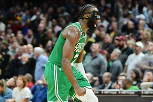 乌克兰近些年同瑞典正赛交手两次，两战全胜保持不败（乌克兰近年正赛两遇瑞典皆取胜）