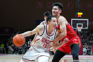 能否延续？马竞前锋瑟洛特近5次西甲对阵巴萨均有进球（进球势头能否延续？马竞锋霸瑟洛特近5次西甲对巴萨场场破门）