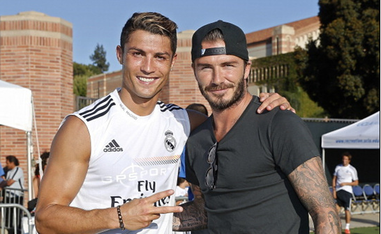 安德里希：边路不施加压力中路不贴防，这相当于邀请拜仁进攻（安德里希：边路缺压迫、中路不贴身，等于向拜仁发出进攻邀请）