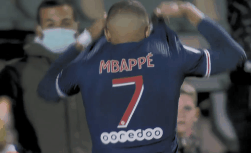 英超夺冠赔率：红军枪手并驾齐驱 曼城大幅上涨（英超夺冠赔率更新：红军与枪手齐头并进，曼城赔率大幅上调）