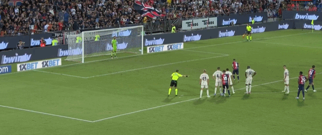 米体：将有一万名左右的那不勒斯球迷远征罗马，警方压力很大